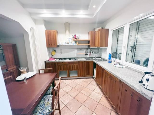 Villa in Viale Ventimiglia 3, Riccione - Foto 1