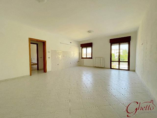 2-room flat in {3}, Via per Modena - Photo 1