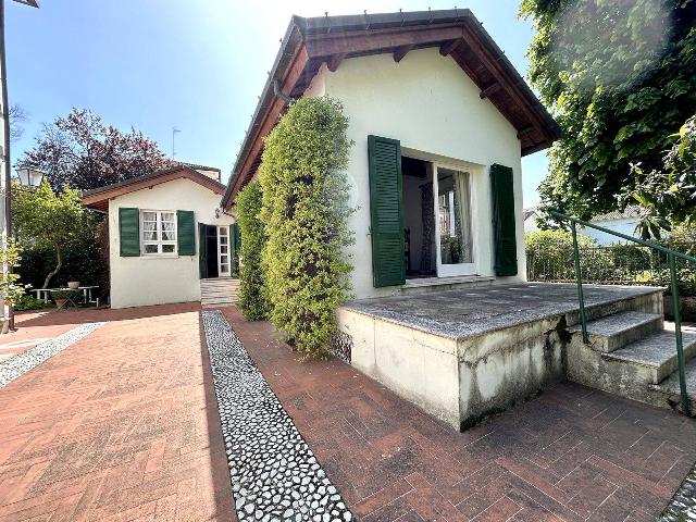 Mansion in Viale Cesare Battisti, Riccione - Photo 1