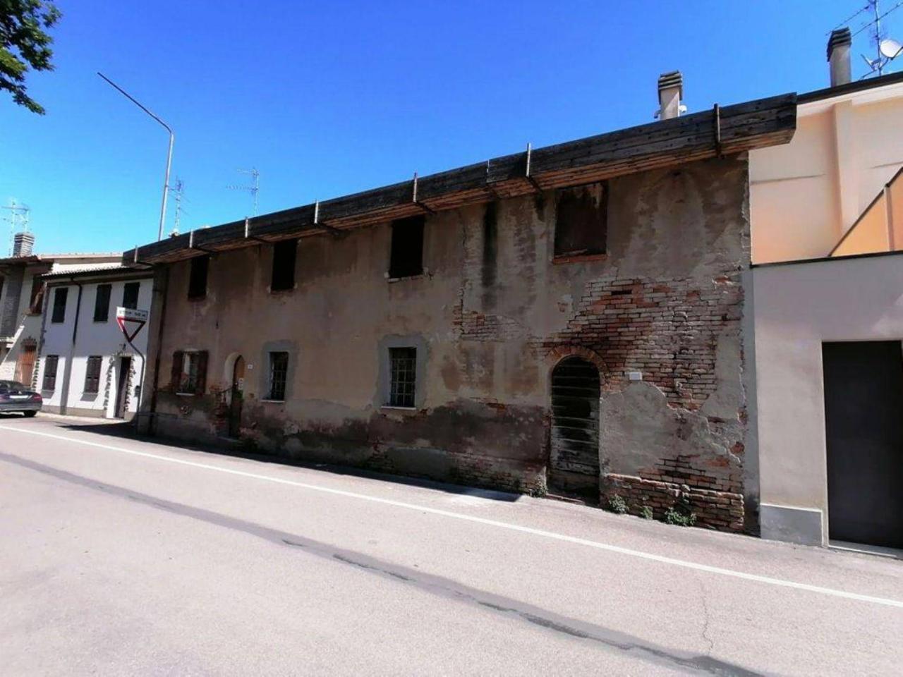 Villa in vendita a Sant'Agata Sul Santerno