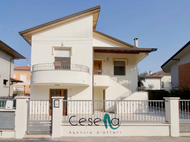 Detached house in {3}, Via Achille Grandi 1 - Photo 1