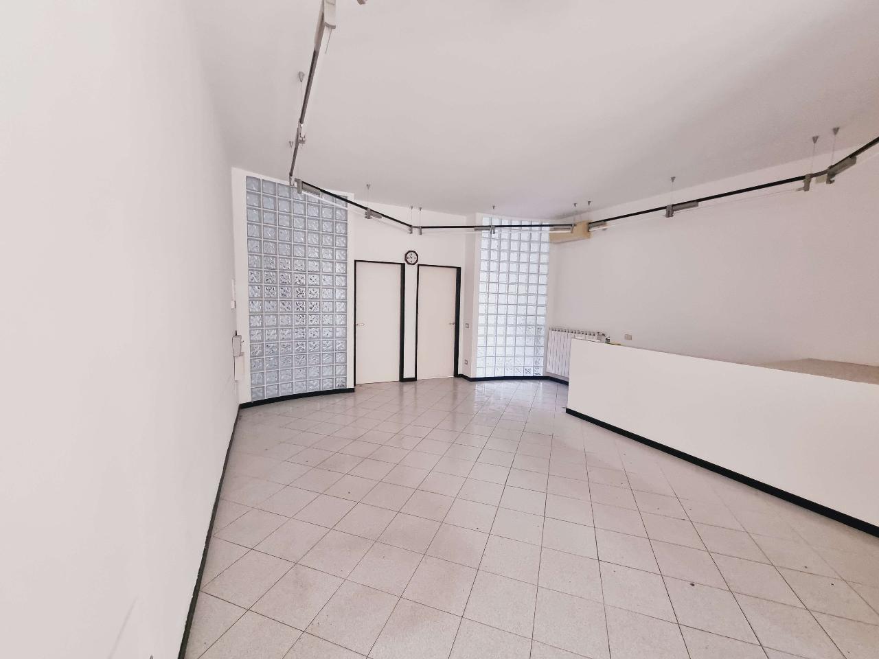 Ufficio in , Piacenza, {3} - Foto 1
