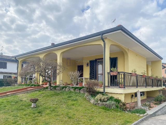 Villa in Via Vittorio Veneto 28, San Giuliano Milanese - Foto 1