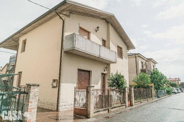 Mansion in Via Bruno Garavini, 10, Ravenna - Photo 1