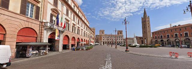 Shop in {3}, Piazza del Duomo - Photo 1