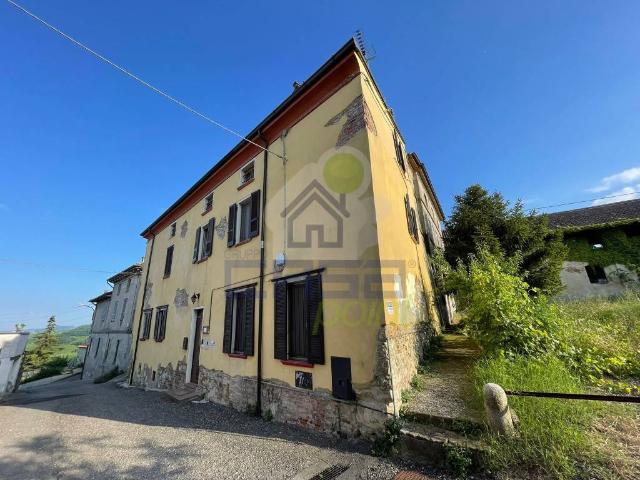 Detached house in Località Badenigo, Ziano Piacentino - Photo 1