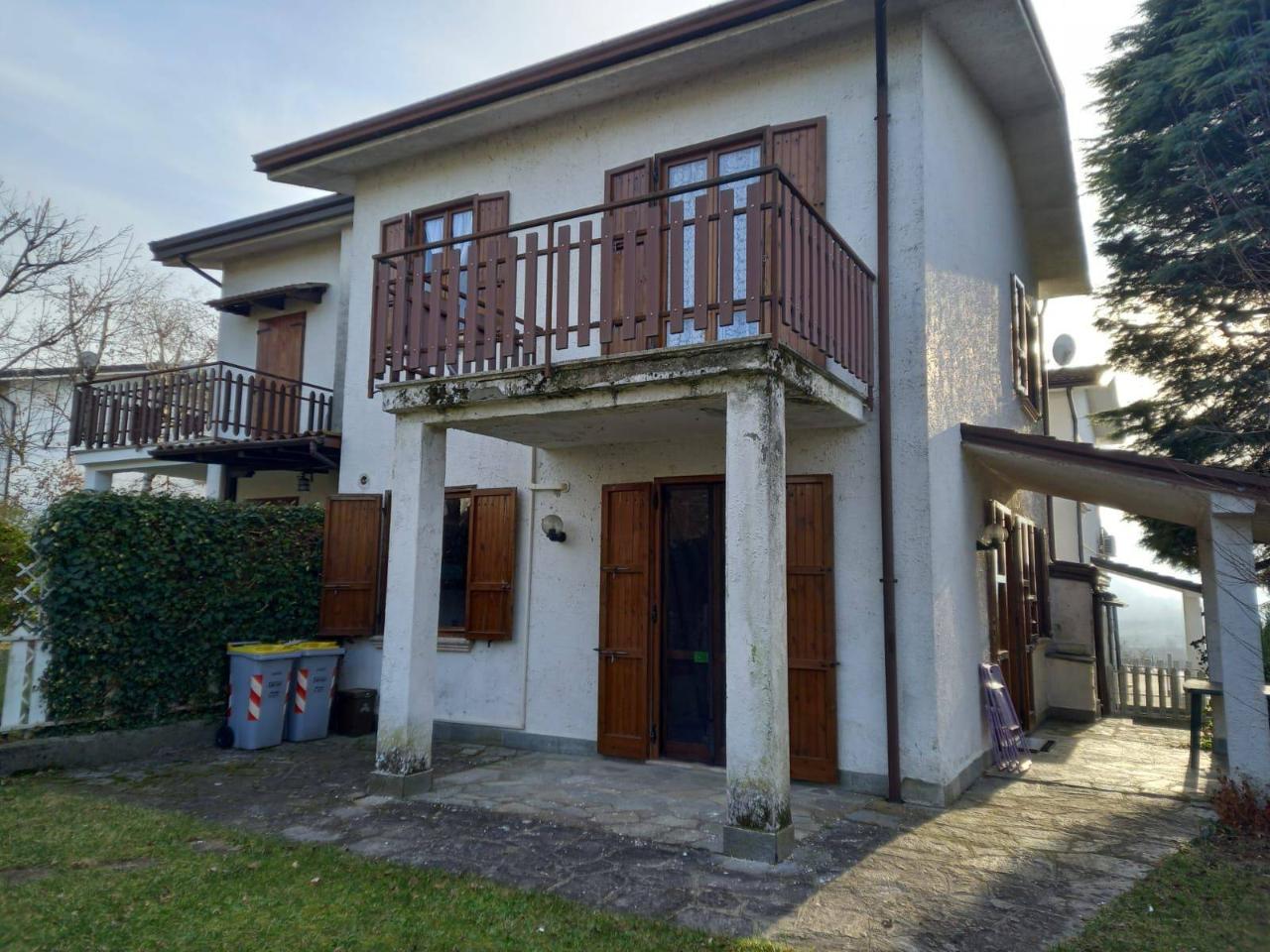 Villa in vendita a Travo