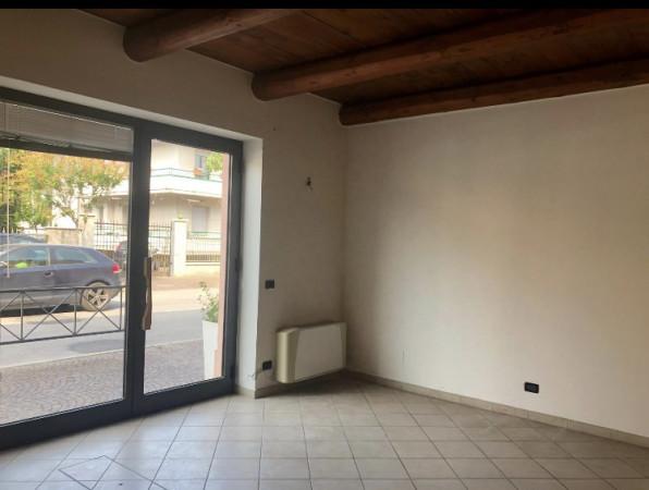 Negozio in Via Giovanni Pascoli, Santarcangelo Di Romagna, {3} - Foto 1