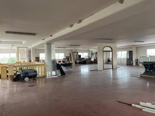 Magazzino in Via Ravenna, Bellaria-Igea Marina, {3} - Foto 1