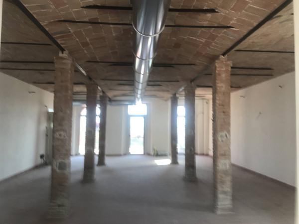 Negozio in Via Giovanni Pascoli, Santarcangelo Di Romagna, {3} - Foto 2