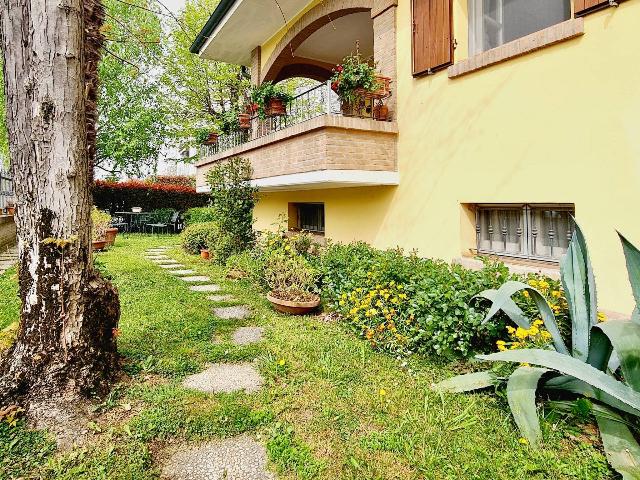 Villa in Via Gherardo Strucchi, Scandiano - Foto 1