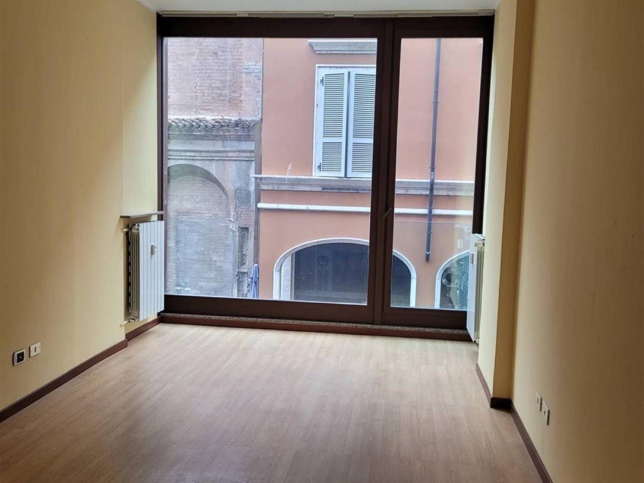 Ufficio condiviso in affitto a Piacenza