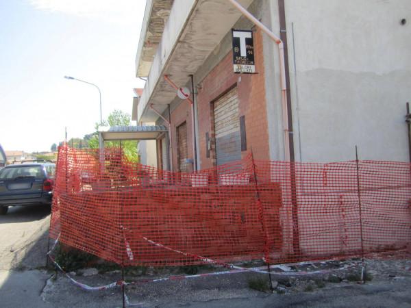 Negozio in Via Schiavoni 13, Filottrano - Foto 1