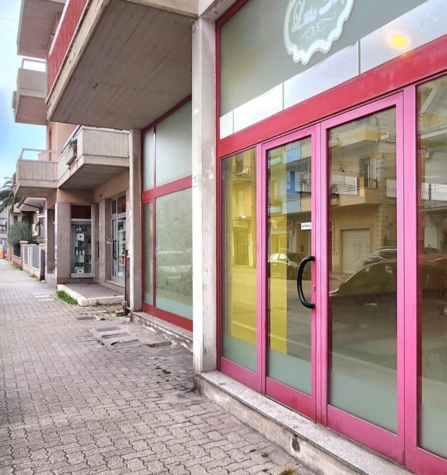 Palazzina commerciale in Via del Mare 72/B, San Benedetto Del Tronto, {3} - Foto 1