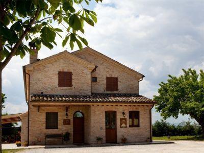 Agriturismo in C.da Calcinari, Petritoli - Foto 1