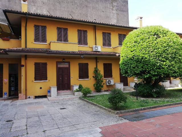 Detached house in Zona Corso Garibaldi, Mantova - Photo 1