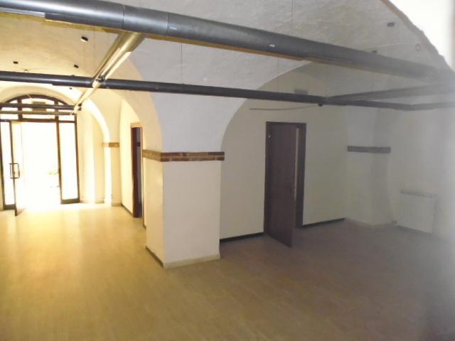 Palazzina commerciale in , Asciano, {3} - Foto 1