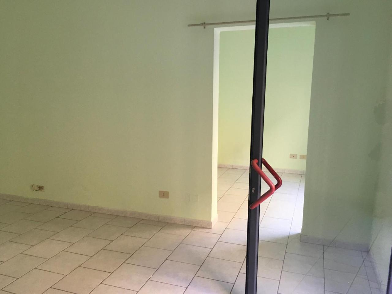 Negozio in , Livorno, {3} - Foto 1