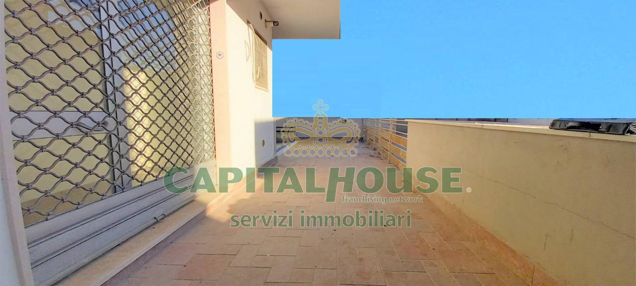 Locale commerciale in Via Stellato, San Prisco - Foto 1