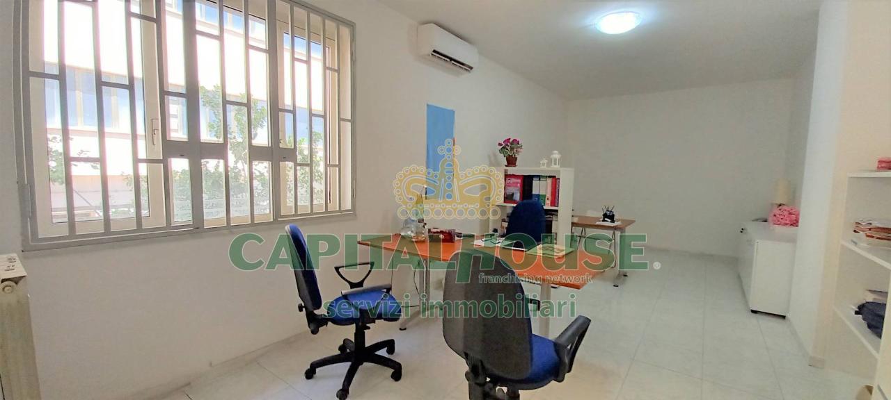 Ufficio in Zona Tribunale, Santa Maria Capua Vetere - Foto 1
