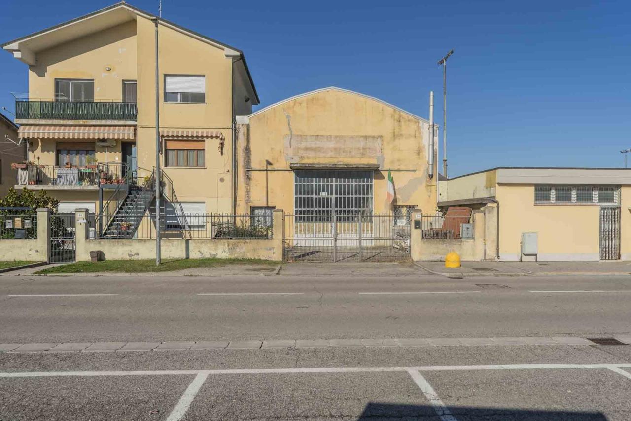 Magazzino in Via San Carlo 64, Poggio Renatico, {3} - Foto 2