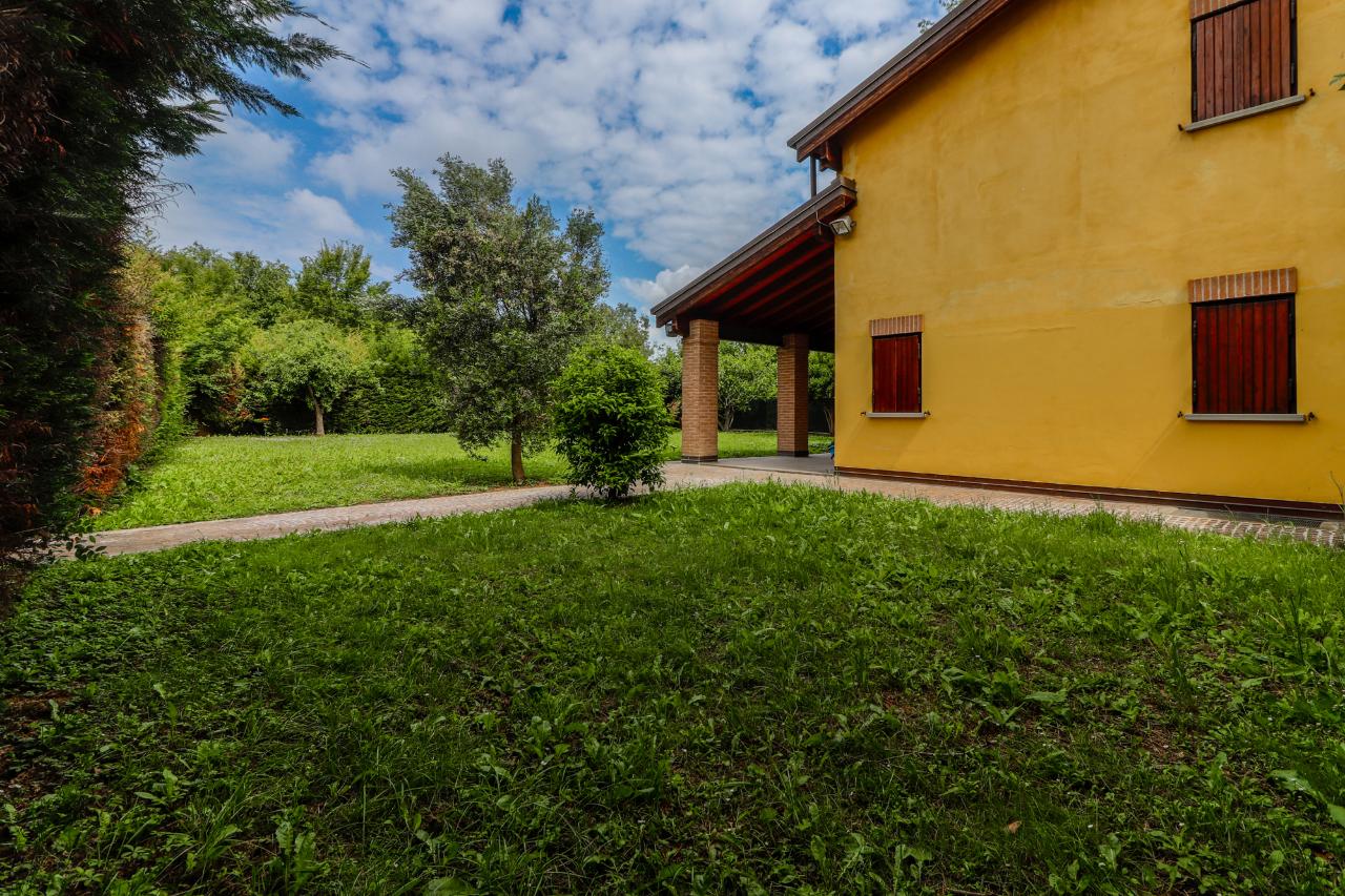 Villa unifamiliare in vendita a Bologna