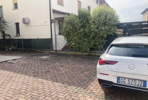 Garage - Posto auto in vendita a Molinella