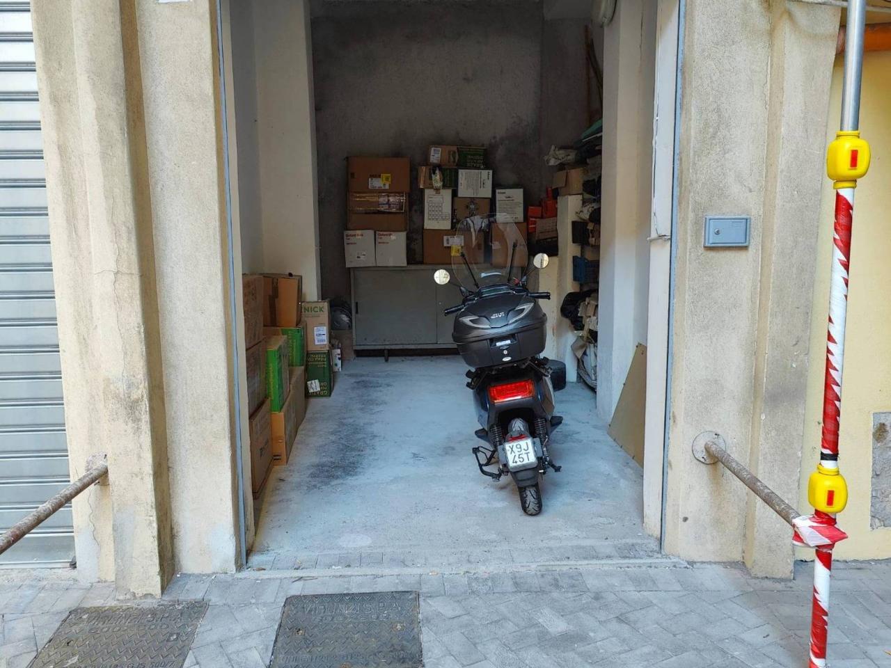 Box in vendita a Catania