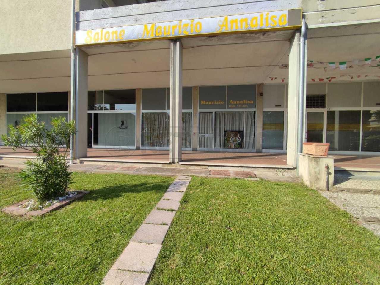 Palazzina commerciale in vendita a Montecchio Maggiore