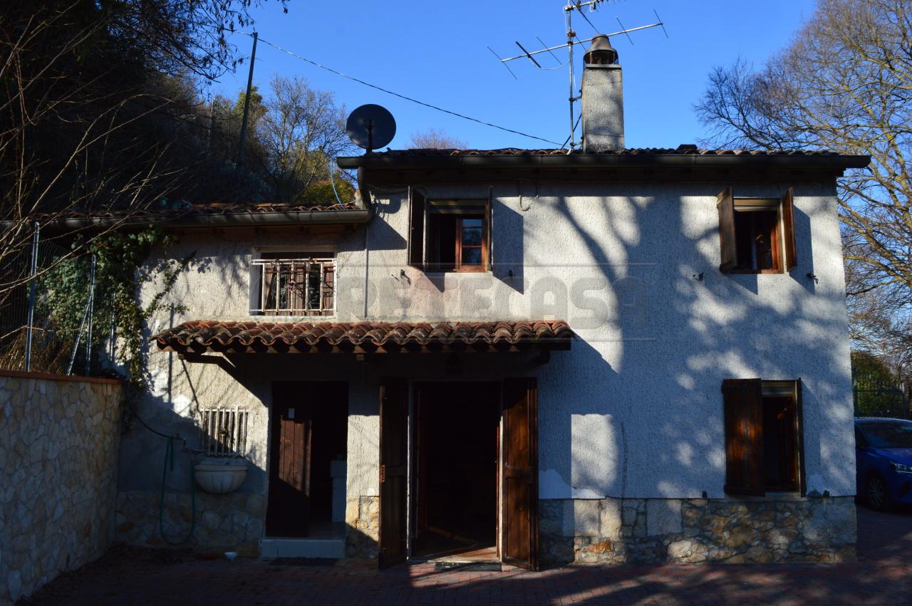 Casa indipendente in affitto a Val Liona