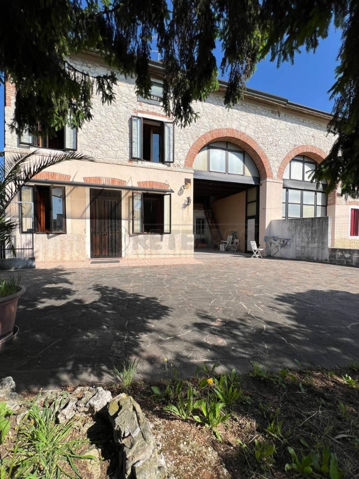Villa a schiera in vendita a Montecchio Maggiore