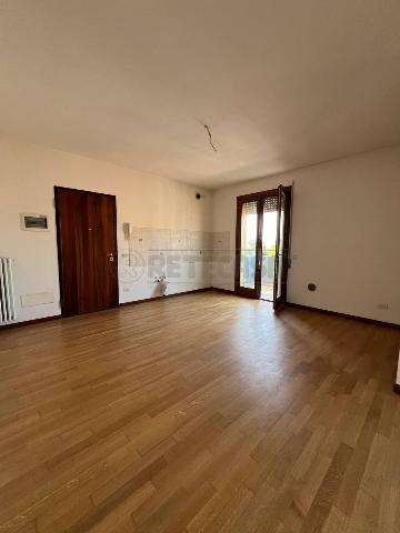 Apartament in {3}, Via Vicenza - Photo 1