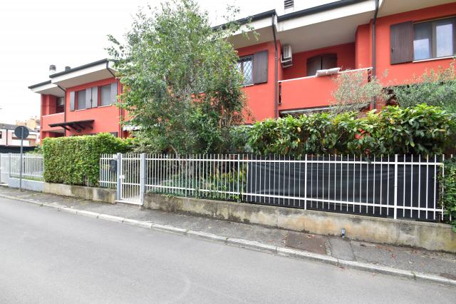 Terraced house in Via Puglia, Verona - Photo 1