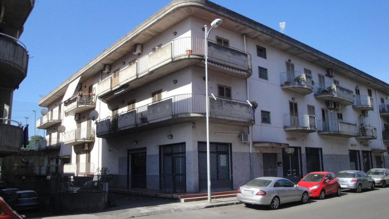 Appartamento in vendita a Aci Catena