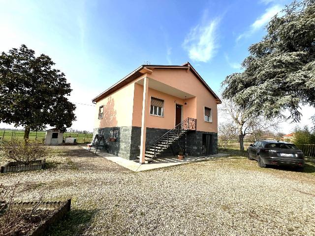 Detached house in Via Sale, Alessandria - Photo 1