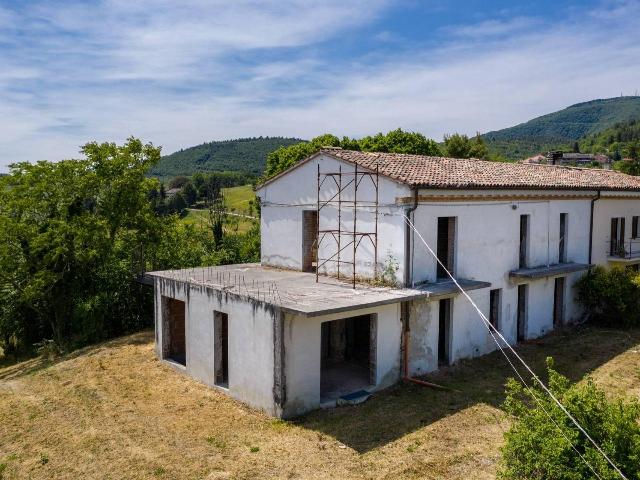 Villa a schiera in Collepaganello, Fabriano - Foto 1