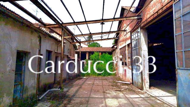 Industrial shed in Via Emilia, Tortona - Photo 1