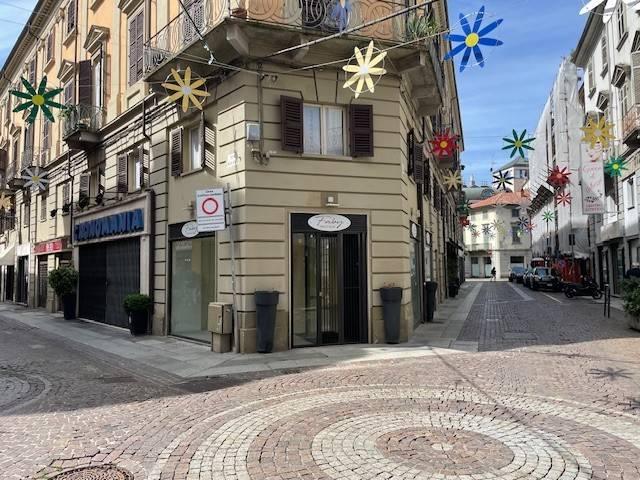 Negozio in Via Milano, Alessandria - Foto 1