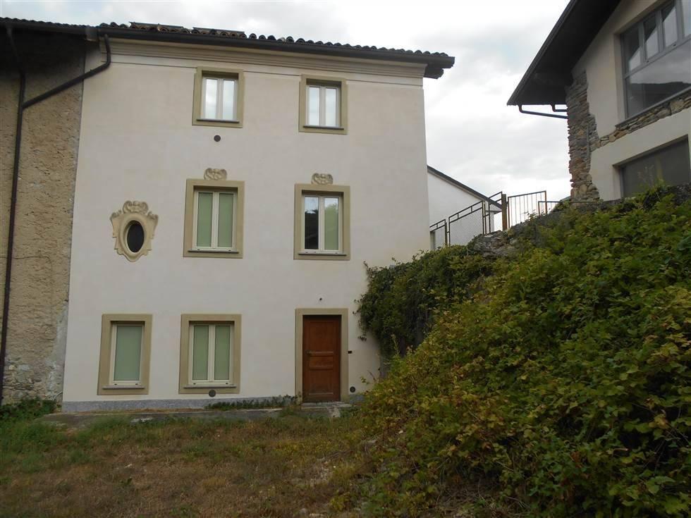 Villa in vendita a Borghetto Di Borbera