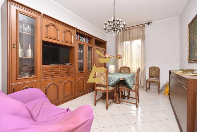 Vierzimmerwohnung in Corso Giuseppe Garibaldi 17, Valenza - Foto 1