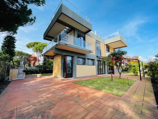 Villa in Consorzio Tirreno 5, Terracina - Foto 1