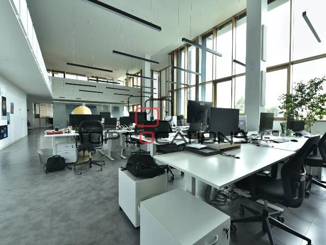 Shared office in Via Tortona, Milano - Photo 1