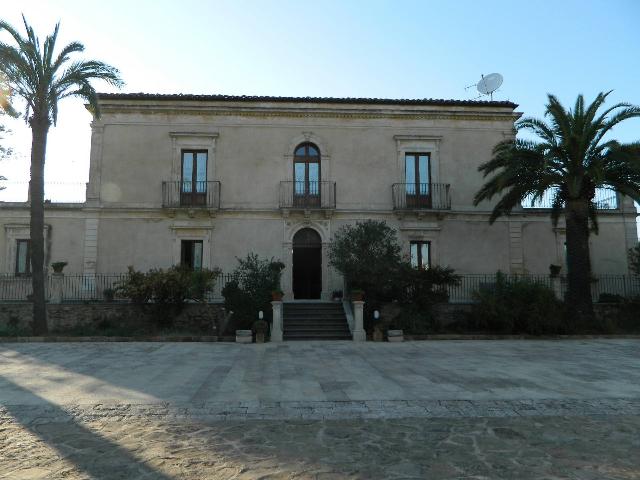 Villa in Via Bouganvillea 14, Caltagirone - Foto 1