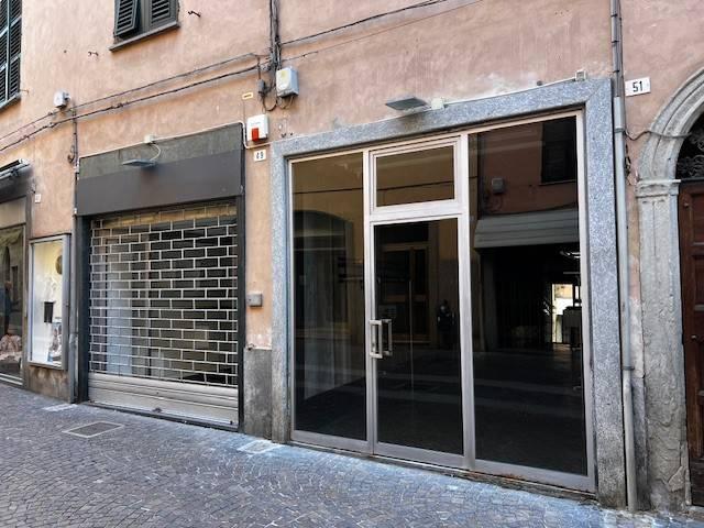 Negozio in Via Niccolò Girardengo, Novi Ligure - Foto 1