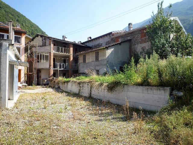 Casa indipendente in Via Carlo Viola, Pont-Saint-Martin - Foto 1