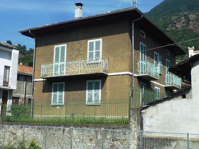 Casa indipendente, Pont-Saint-Martin - Foto 1