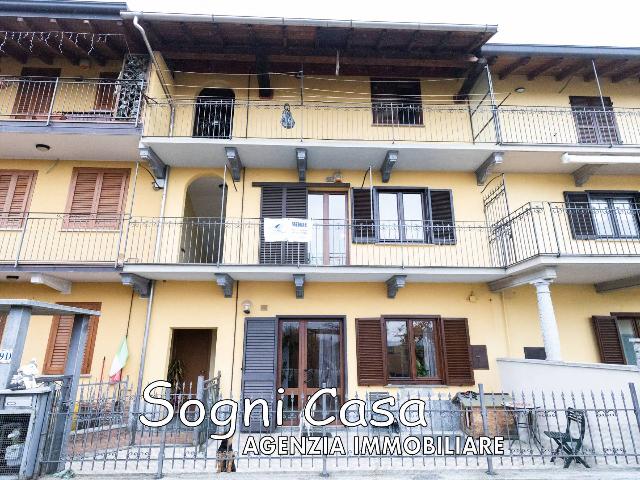 Mansion in Via Momo, Oleggio - Photo 1