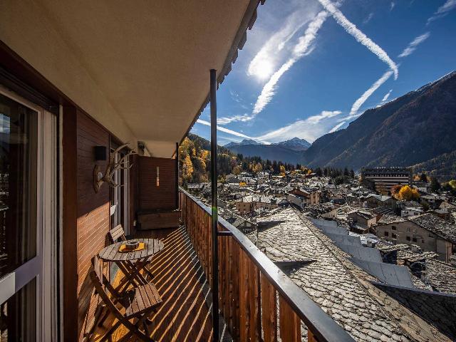 4-room flat in Via Roma 16, Courmayeur - Photo 1