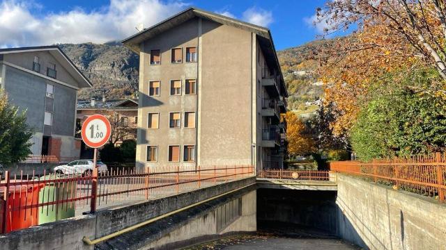 2-room flat in Via Montmayeur 20, Aosta - Photo 1