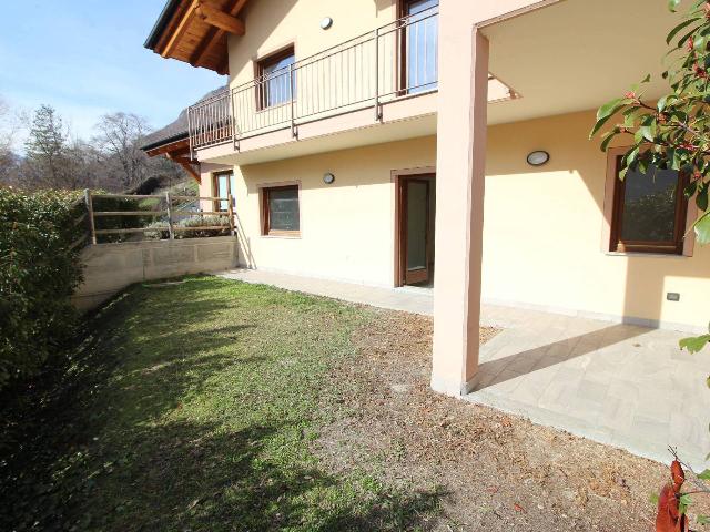 Trilocale in Strada Conoz 23b, Châtillon - Foto 1